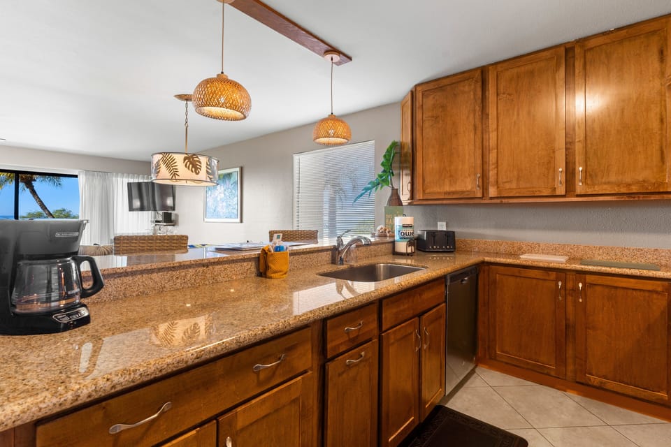 Condo, 1 Bedroom | Private kitchen | Coffee/tea maker, fridge, oven, toaster