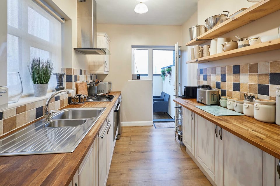 Salt Rock Retreat, Skelton-in-Cleveland - Host & Stay