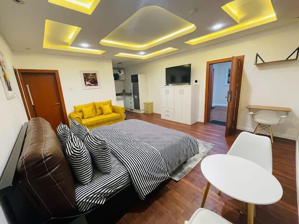 Deluxe Room, Balcony, City View | Desk, laptop workspace, free WiFi