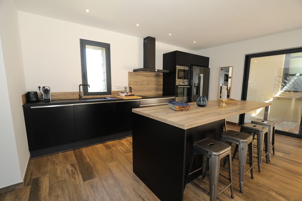Villa Murta with private pool and mountain view | Private kitchen | Highchair