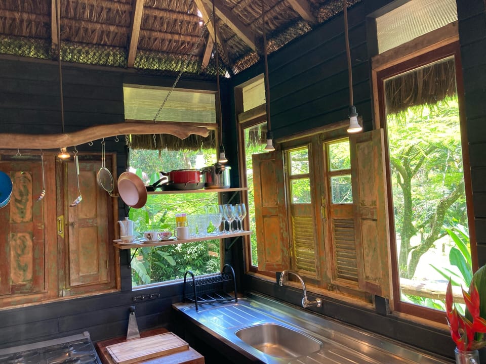 Comfort Bungalow, Ocean View | Private kitchen | Toaster