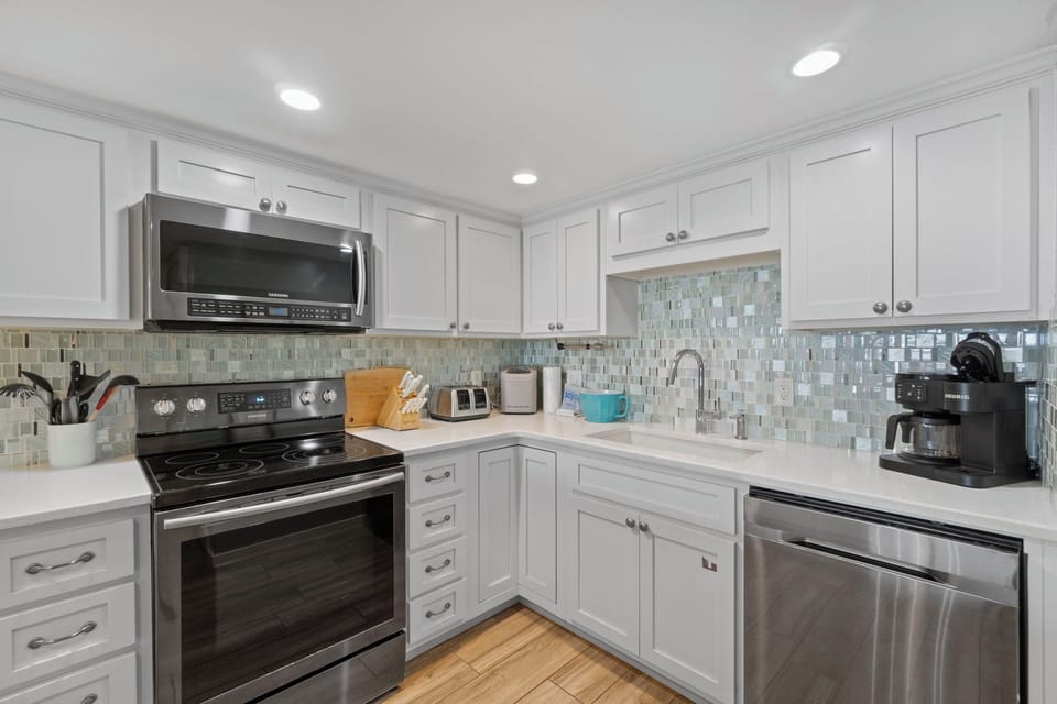 Completely renovated kitchen