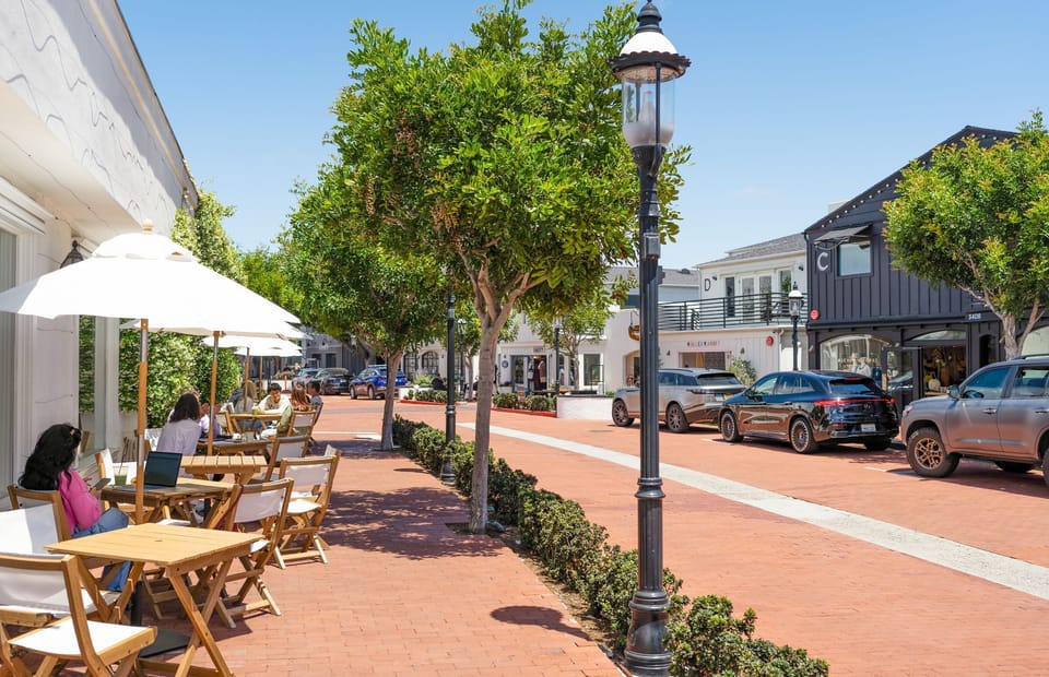 There's no better shopping and dining than at Lido Marina Village, a darling bayfront destination in the heart of Newport.
                