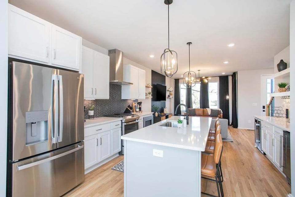 Stainless steel appliances and easy to clean countertops