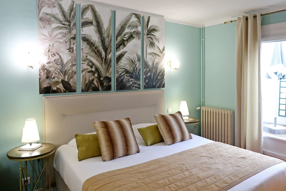 Premium Double Room, Terrace | Desk, soundproofing, free WiFi, bed sheets