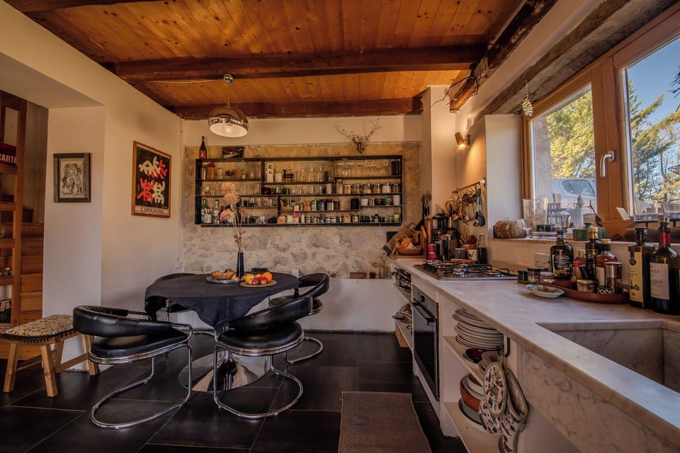 House, Patio, Mountain View | Private kitchen | Full-size fridge, oven, stovetop, coffee/tea maker
