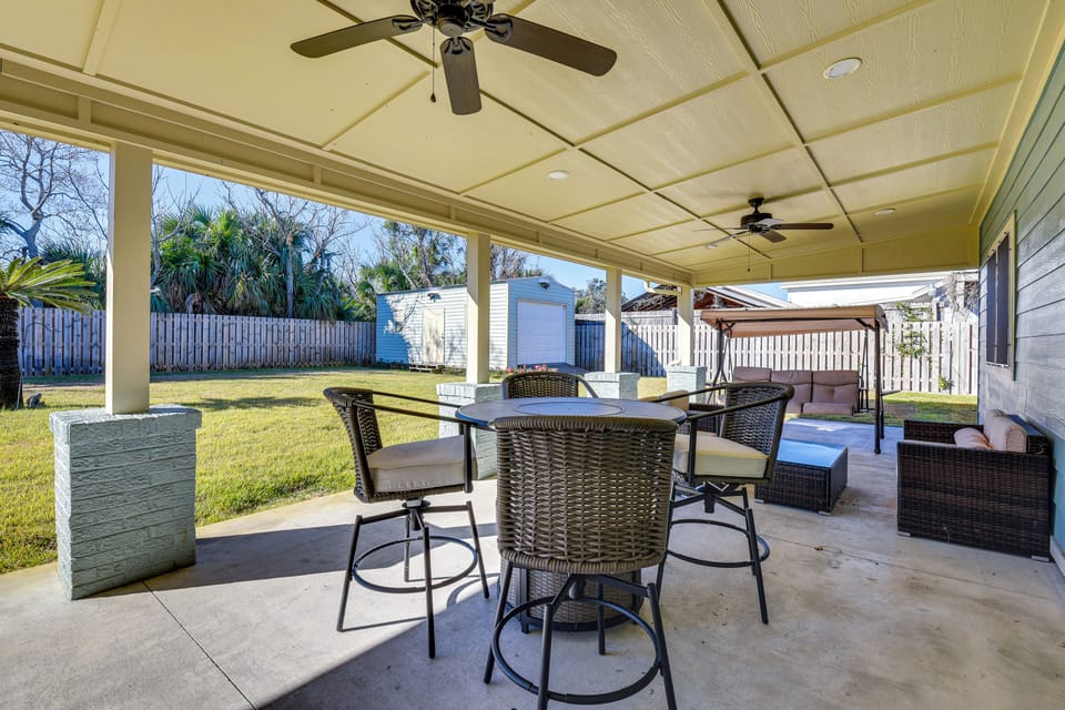 Covered Patio | Dining Area | Seating | Swing | Charcoal Grill