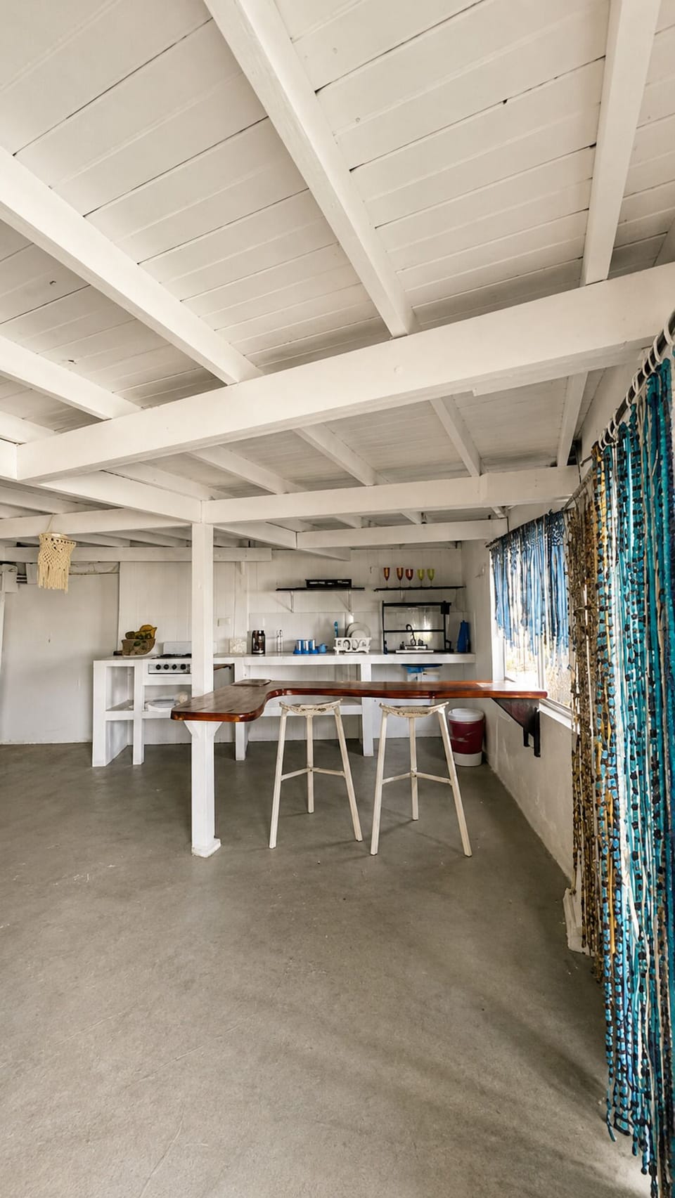 Design Cabin | Living area | Flat-screen TV