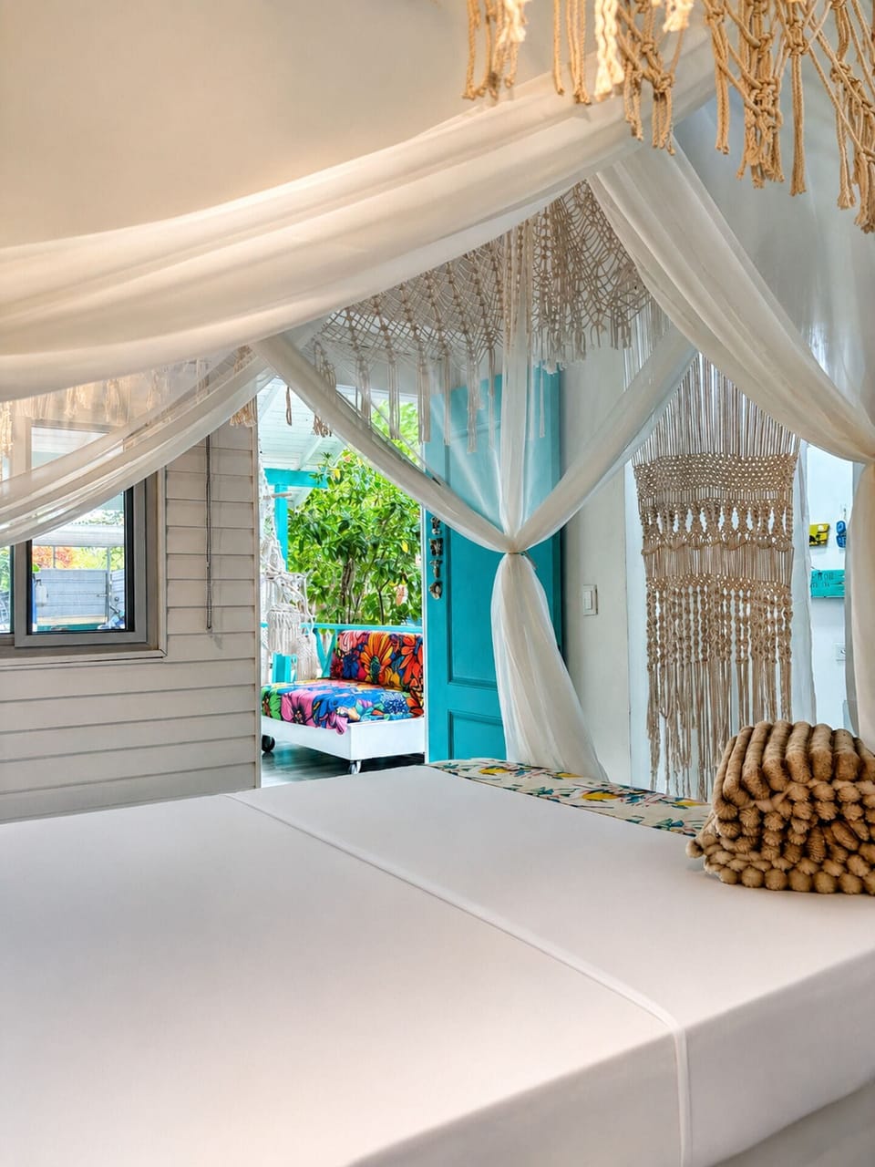 Basic Double Room | Premium bedding, WiFi (free), bed sheets