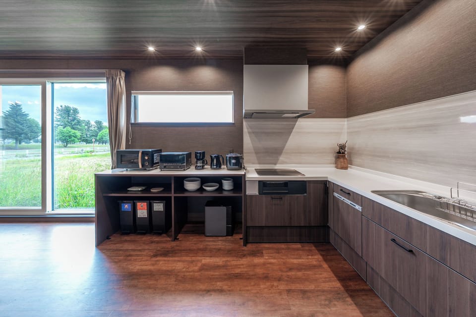 Fridge, microwave, stovetop, electric kettle