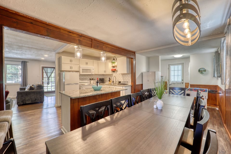 Dining tables with a capacity of twelve people.