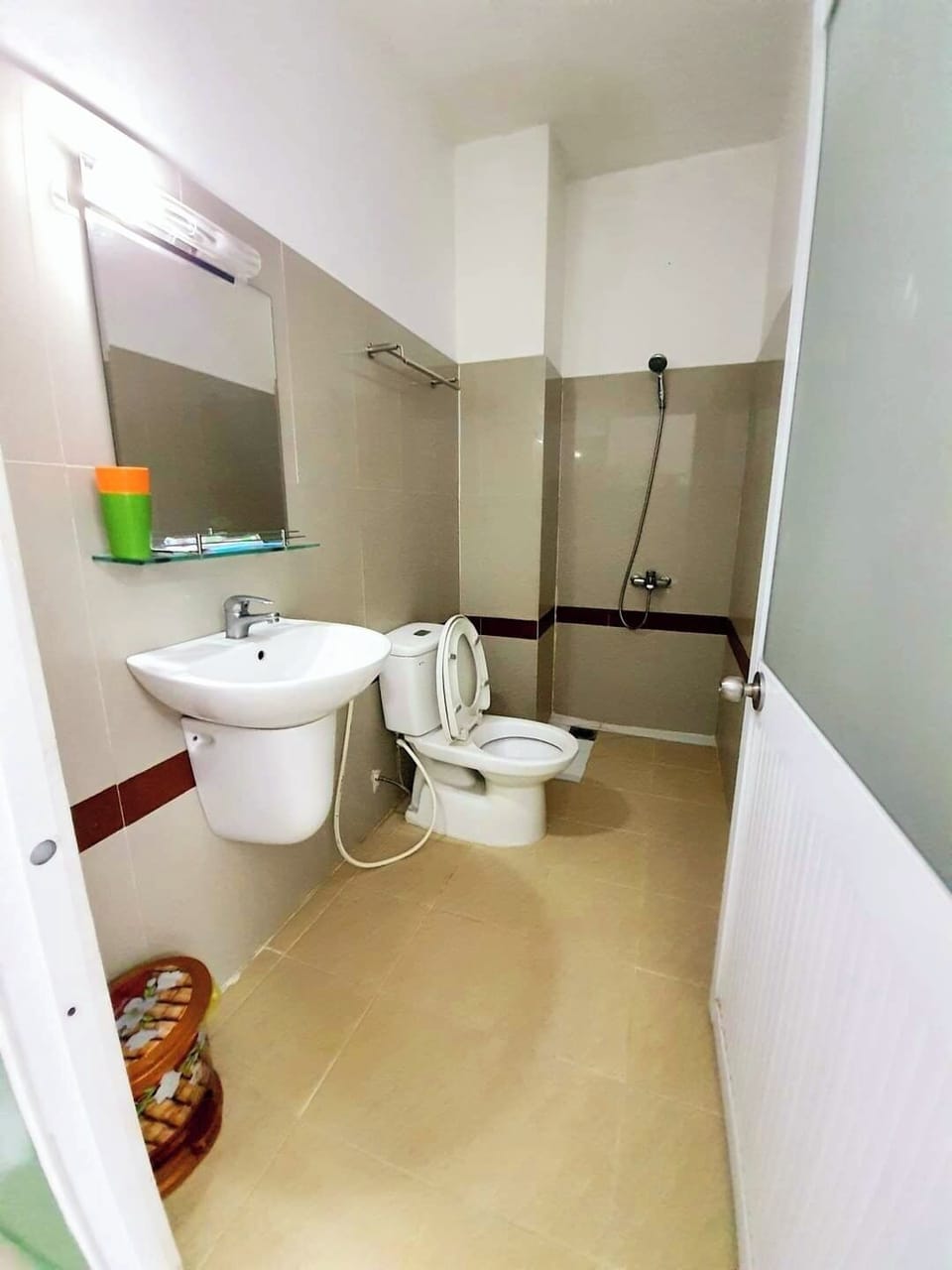 Family Quadruple Room, Balcony, City View | Bathroom | Shower, hair dryer, slippers, towels