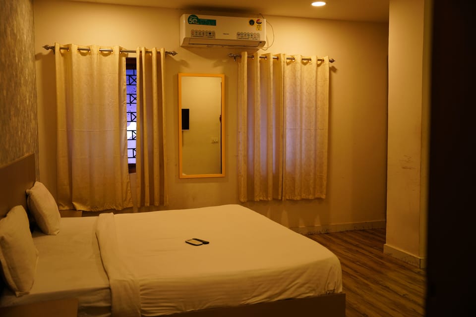 Deluxe Room, City View | Free WiFi