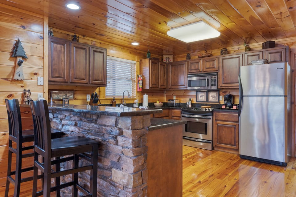 Enjoy casual dining at the kitchen counter.