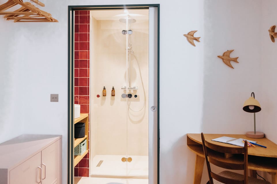 Superior Suite, 2 Bedrooms (Biggy Blush) | Bathroom | Hair dryer, towels, soap, shampoo