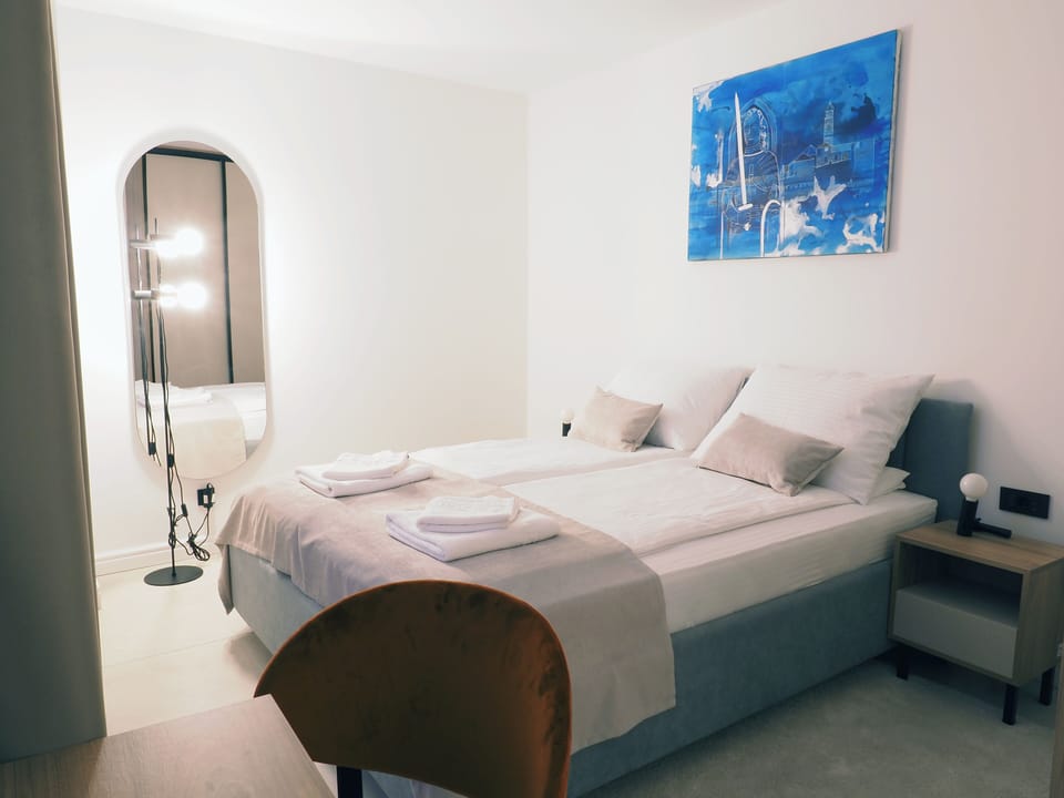 Superior Double Room | In-room safe, desk, laptop workspace, blackout drapes
