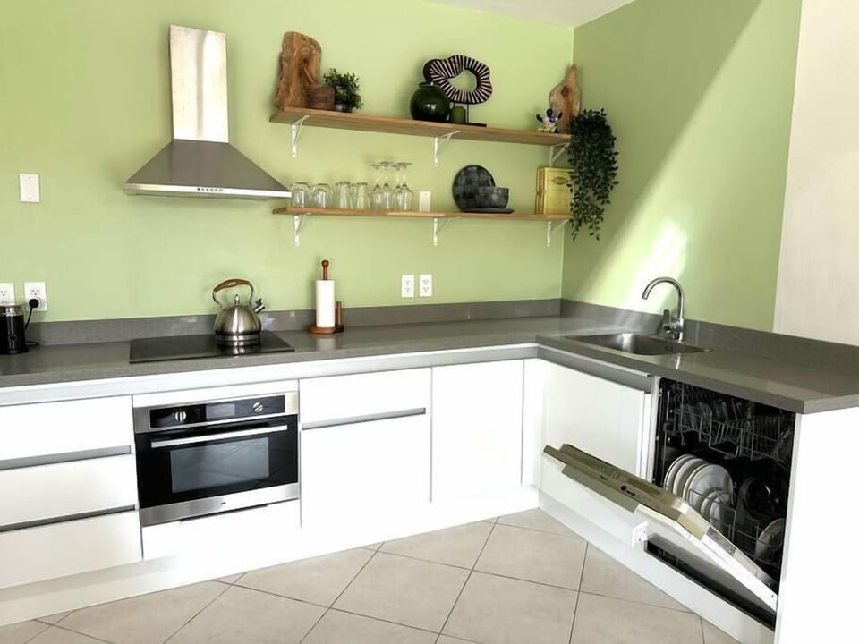 Open kitchen with full amenities (main floor)
