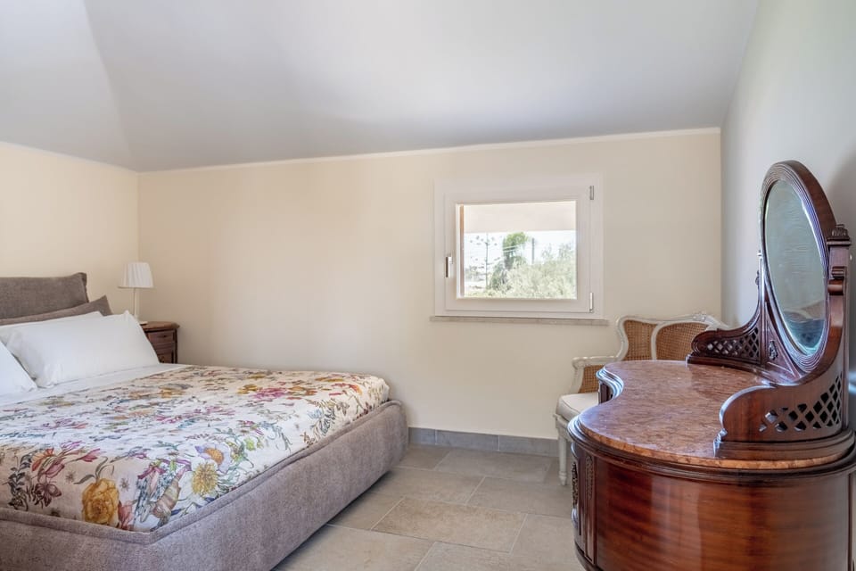 Deluxe Villa, Pool View | 4 bedrooms, cribs/infant beds, free WiFi, bed sheets