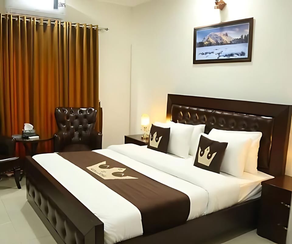 Deluxe Room | Premium bedding, WiFi (free), bed sheets