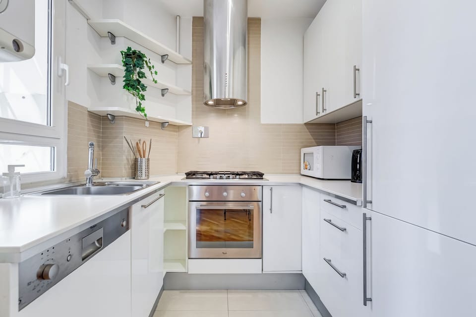 Apartment, 2 Bedrooms, Non Smoking | Private kitchen | Full-size fridge, oven, stovetop, dishwasher