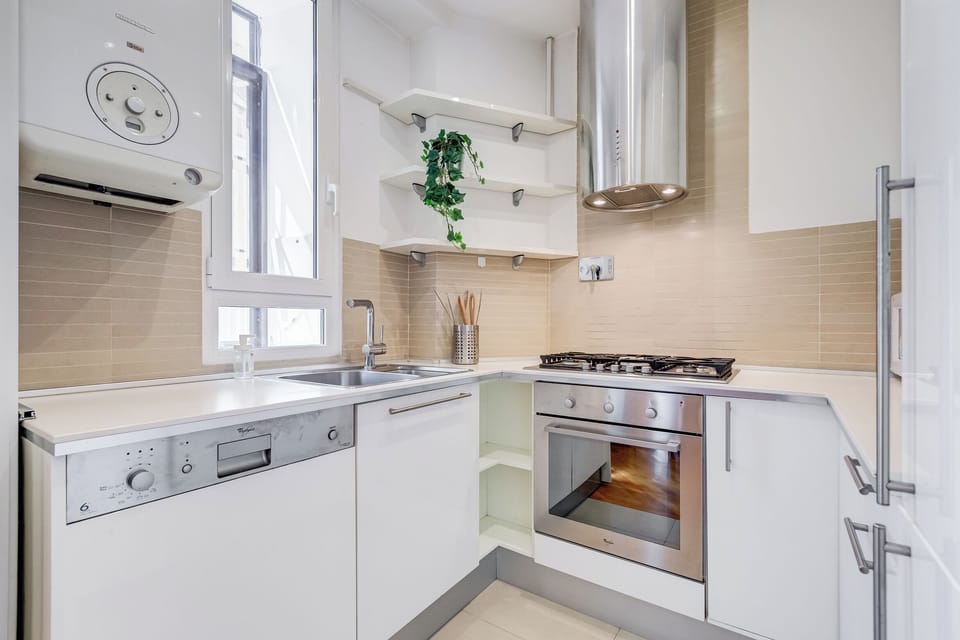 Apartment, 2 Bedrooms, Non Smoking | Private kitchen | Full-size fridge, oven, stovetop, dishwasher