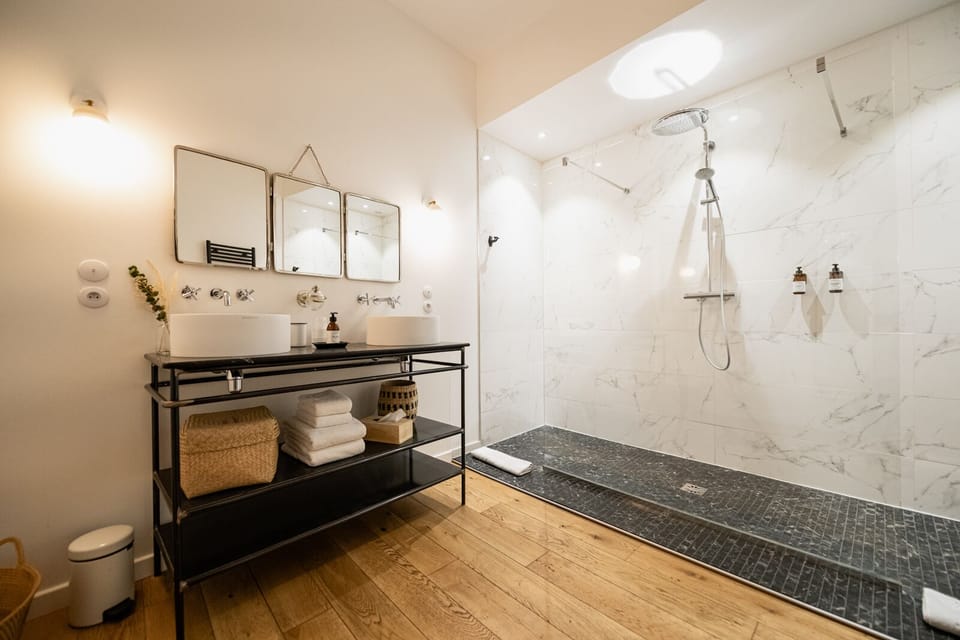 Deluxe Double Room (Rosa Bonheur) | Bathroom