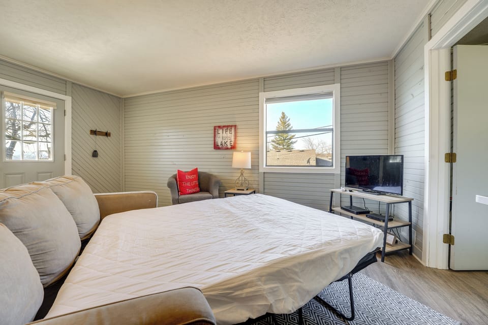 Lake Views & On-site Hiking: Cape Fair Cottage Cottage in Table Rock Lake
