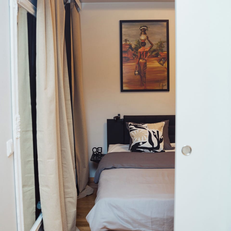 Relax & Explore, Sauna, Metro & Malls 3 Mins Away Apartment in Helsinki