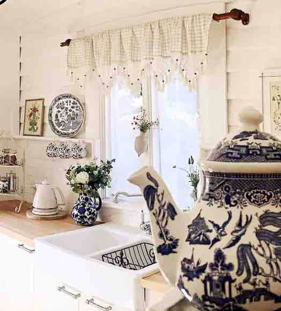 Studio, Smoking, Balcony | Interior