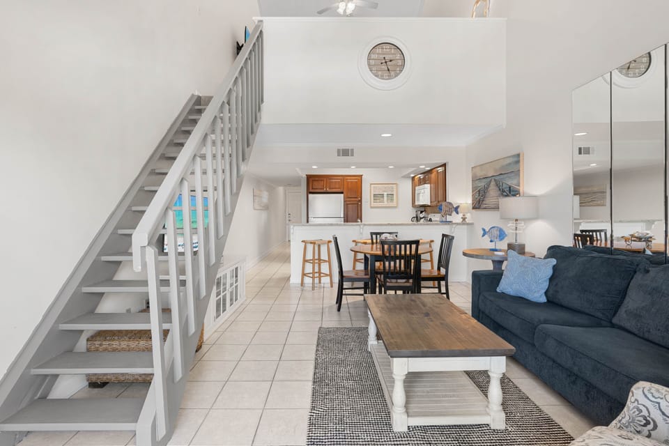 Condo, 2 Bedrooms | Living area | Smart TV