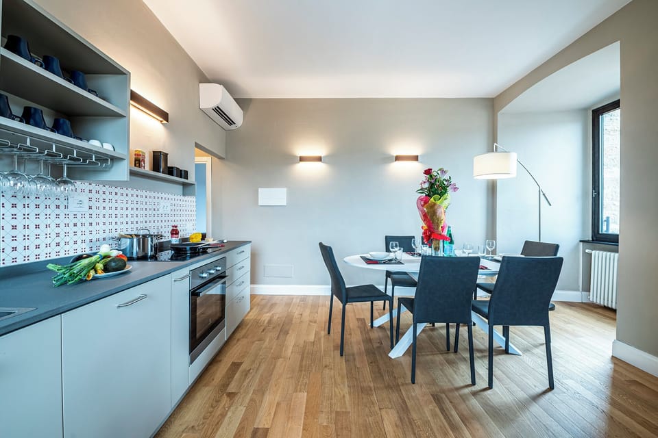 Two Medieval Towers -View 360 of Florence | Private kitchen