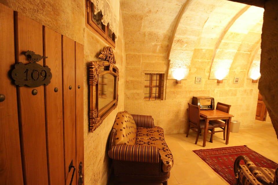 Presidential Suite | Minibar, in-room safe, desk, soundproofing