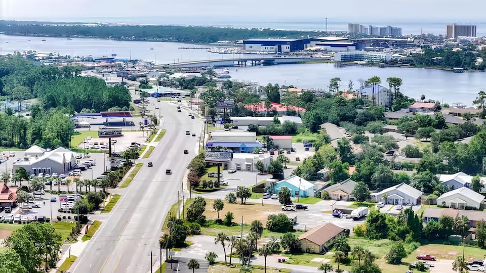 You will be in a prime location - the Thomas Drive area is surrounded with water