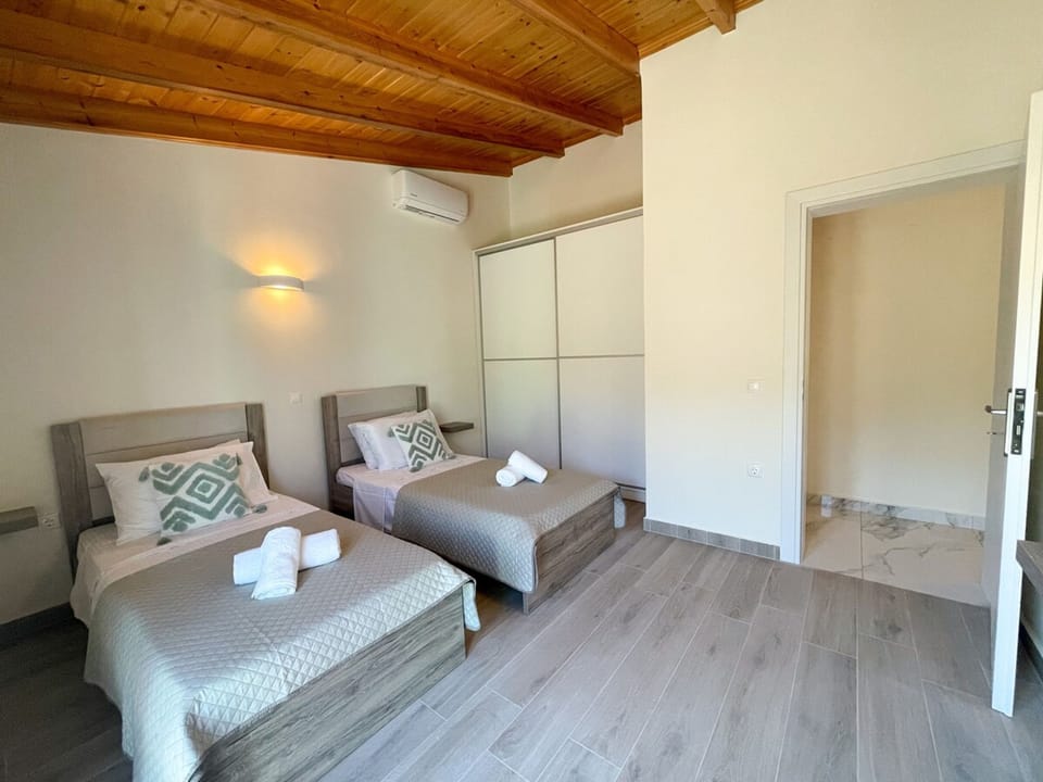 House, Smoking | 2 bedrooms