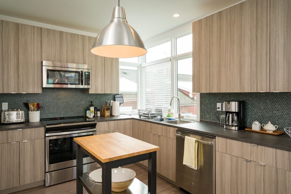 Chef's kitchen. A fantastic place to create yummy memories.