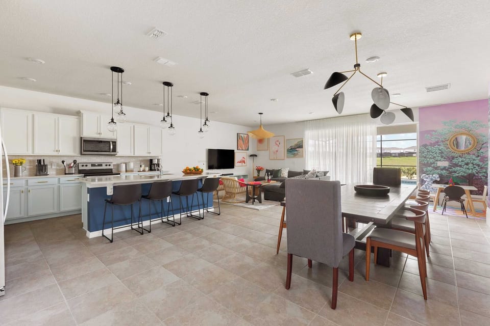 House (Multiple Bedrooms) | Interior