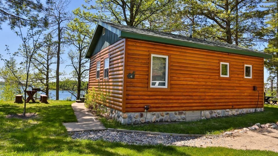 Cabin_4_02