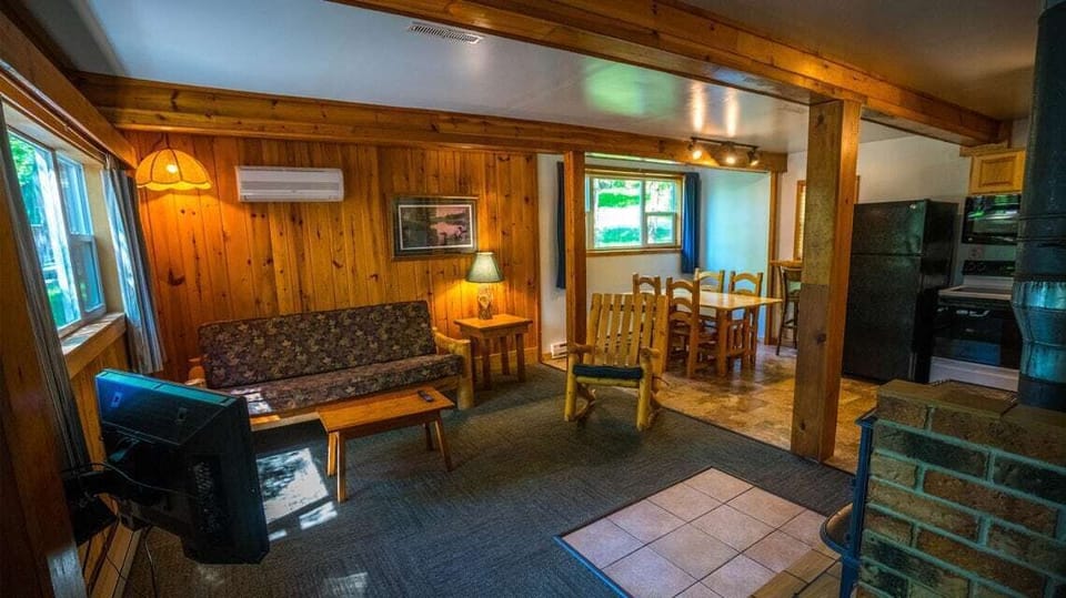 Cabin_3B_01