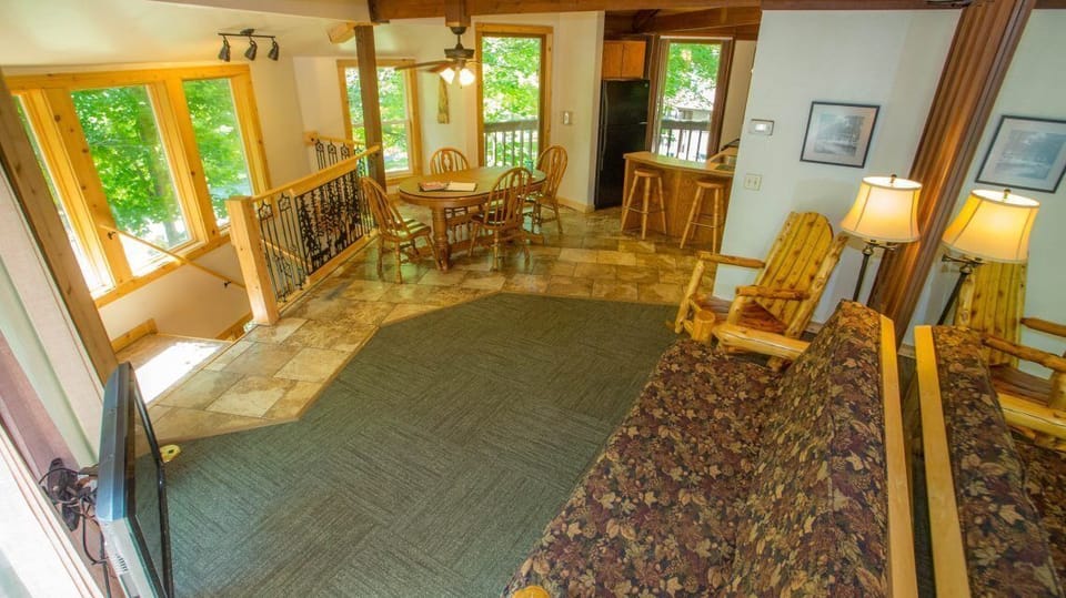 Cabin_202_044
