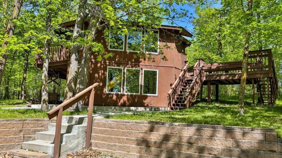 Cabin_202_02