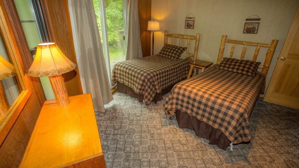 Cabin_101_04
