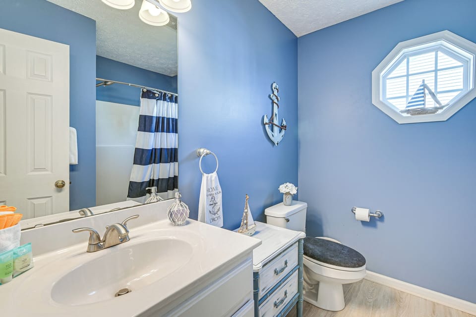 Full Bathroom