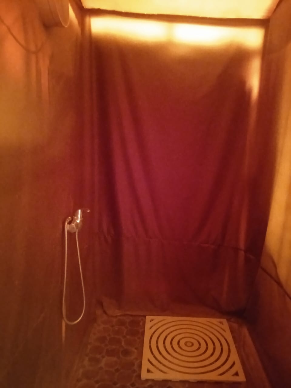 Family Tent, Desert View | Bathroom | Shower, free toiletries, hair dryer, bidet