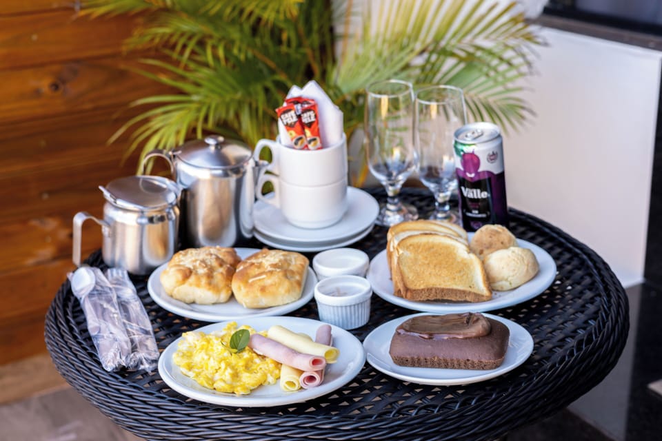 Daily cooked-to-order breakfast for a fee
