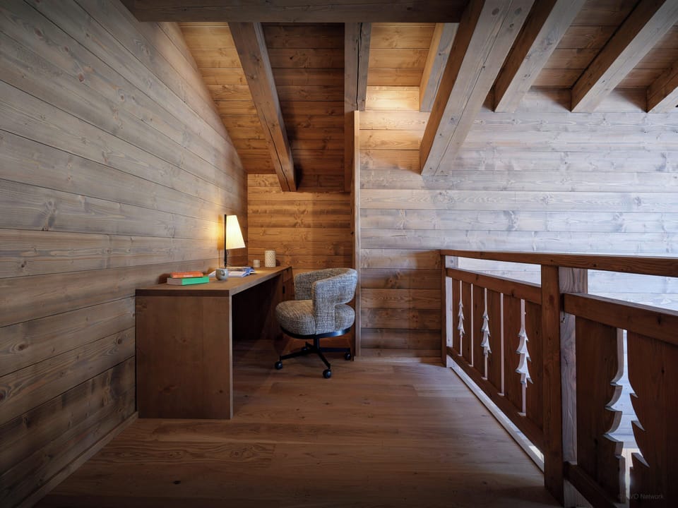 Desk corner