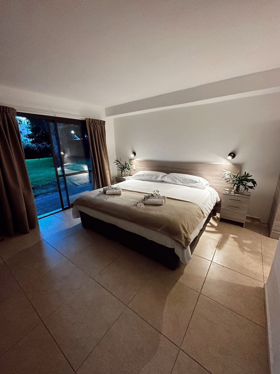 In-room safe, laptop workspace, blackout drapes, free WiFi