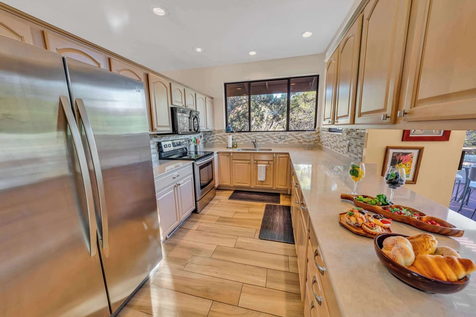 Fully Stocked Kitchen