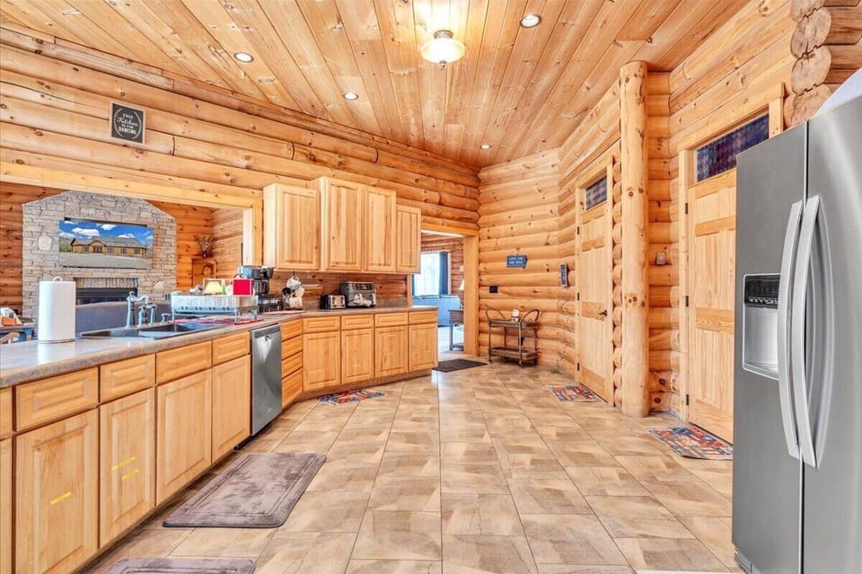 Fully stocked kitchen