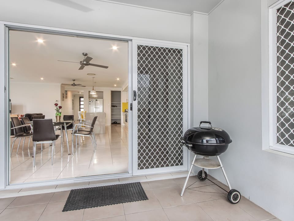 House, 4 Bedrooms | Terrace/patio
