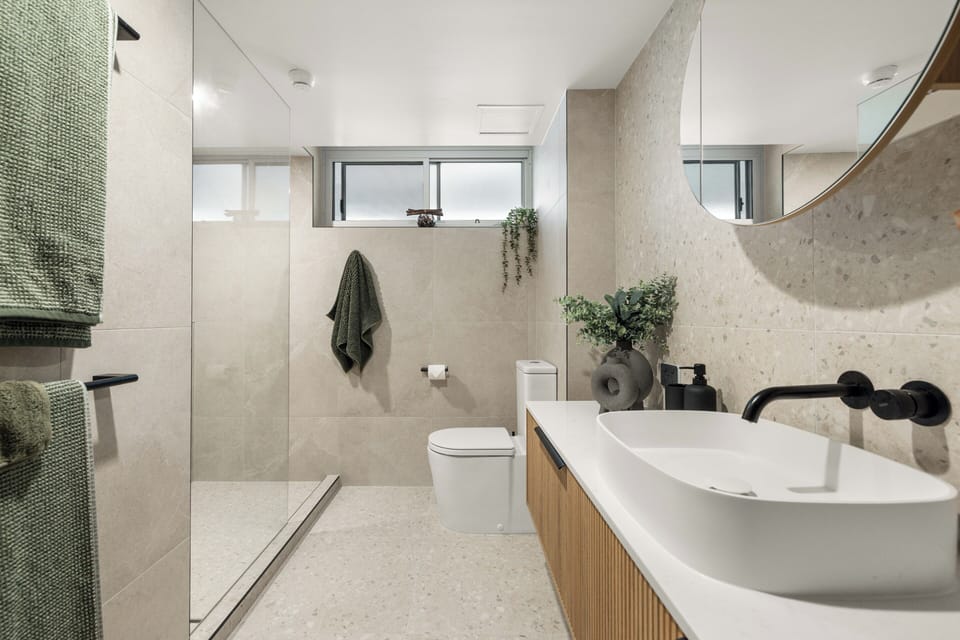 Cashelmara on the Beach 3 Bedroom Escape Apartment in Burleigh Heads